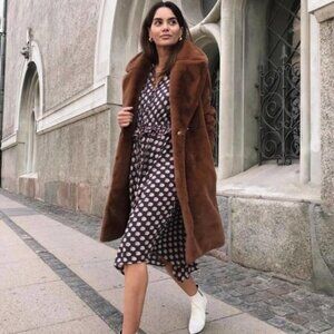 H&M Boho Long Sleeve V-Neck Ruffle Midi Dress